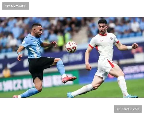 阿科多与纳泽马深陷降级区 防守问题亟待解决